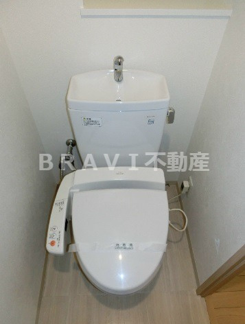 アーデンタワー新町　BRAVI不動産のトイレ|【アーデンタワー新町】コンパクトで使いやすいトイレです