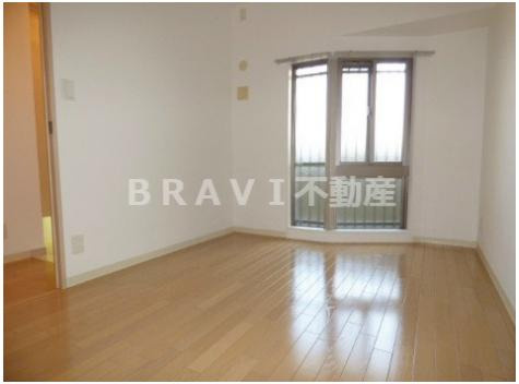 アーデンタワー新町　BRAVI不動産の寝室|【アーデンタワー新町】使い勝手のいい洋室です