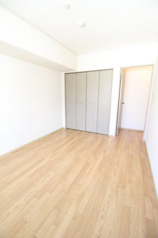 エクセル大倉山IIの洋室