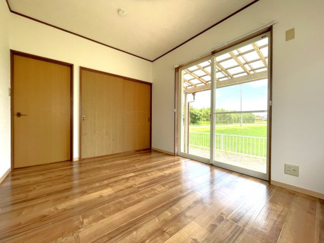 白子町五井貸家の洋室
