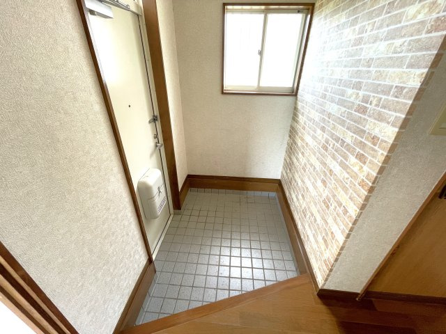 白子町五井貸家の玄関