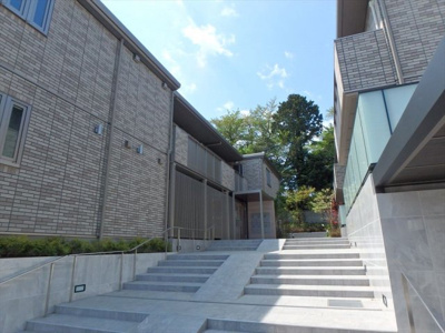 【外観】 | キーコート上野毛　A棟 | 広い敷地にA棟6部屋、B棟4部屋の全10室