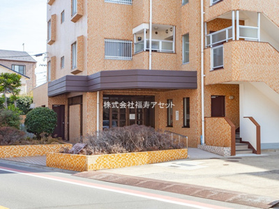 【エントランス】 | 《東南角部屋》お花茶屋ローヤルコーポ