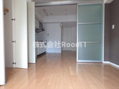 【洋室】 | セイワパレス大手前西 | ゆったりとしたリビングです