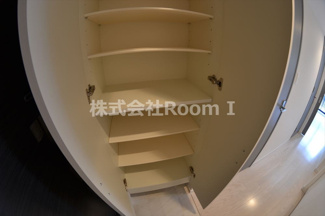 【収納】 | Ｓ－ＲＥＳＩＤＥＮＣＥ谷町五丁目 | 便利な収納スペースです