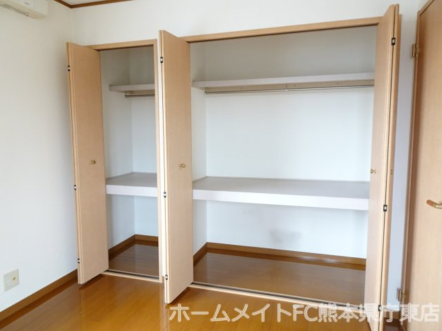 熊本市東区長嶺東６丁目のテラスの収納