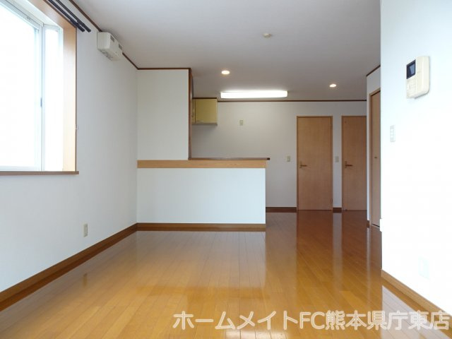 熊本市東区長嶺東６丁目のテラスの居間・リビング