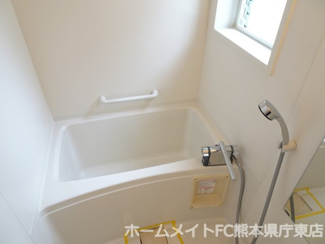 熊本市東区長嶺東６丁目のテラスの浴室
