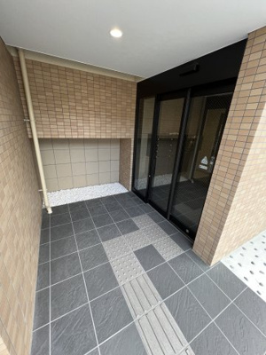 【エントランス】 | ベレーザ鴨川五条