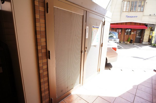 【その他共用部分】 | サンシャルム万代 | 敷地内ごみ置場