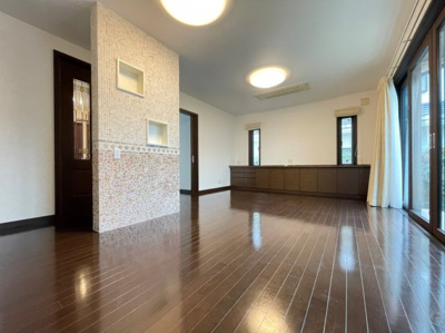 【居間・リビング】 | 吹田市千里山東１丁目貸家