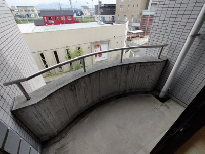【バルコニー】 | パルコート松山・
