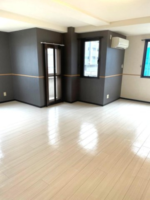 【居間・リビング】 | パルコート松山・