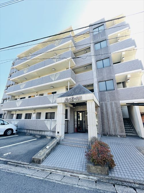 フィオレ井尻の外観