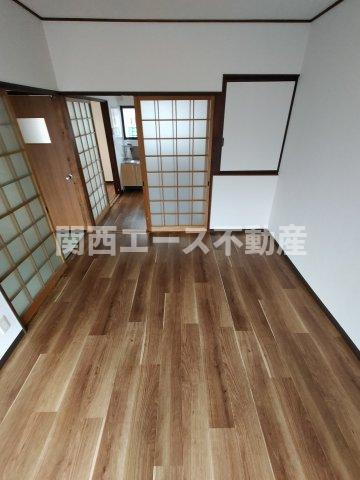 【洋室】 | 旭町貸家