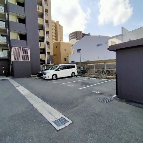 プレサンスロジェ関目の駐車場|駐車場