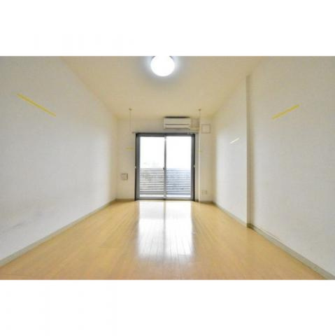 プライムレジデンス市川の居間・リビング