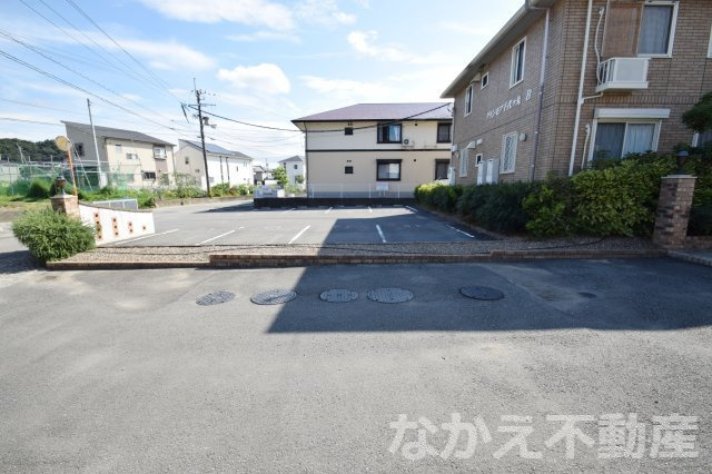 【駐車場】 | 駐車場完備です