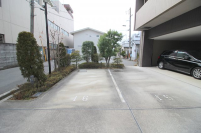 【駐車場】 | ラフィネ豊中南