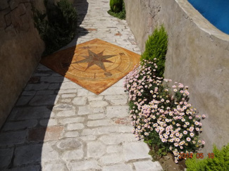 【その他】 | 初公開　さいたま市緑区三室　外壁総レンガ張りの二世帯戸建て | 現地内通路