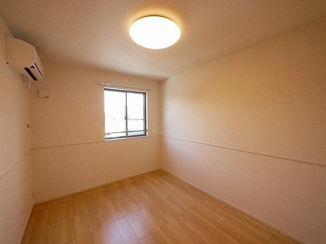 Ａｒｉｅｔｔａ（アリエッタ）の寝室|ゆったりとした居間です