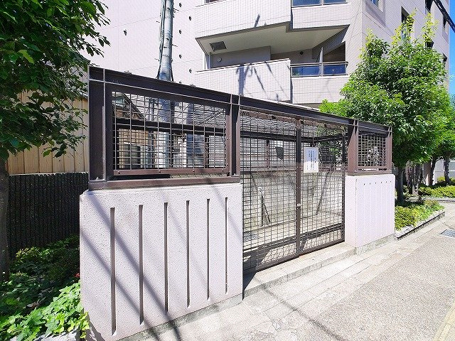 グランドメゾン奈良のその他共用部分|敷地内ゴミ置き場