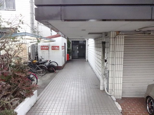 プレアール喜多のエントランス