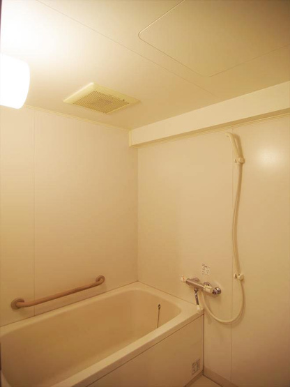 【浴室】 | 日々の疲れを癒すお風呂付です（別部屋の写真です）