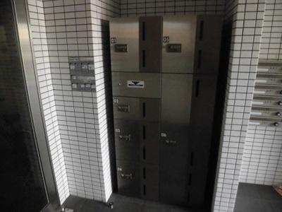 【その他共用部分】 | アグライア豊里 | 宅配ＢＯＸ完備です