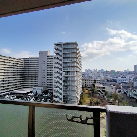 ファミール関目高殿の展望|8階で眺望良好です。