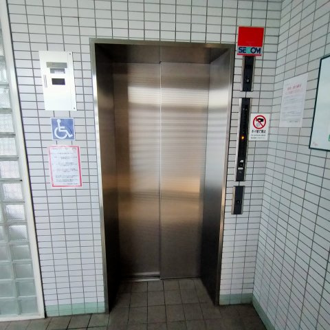 ファミール関目高殿のその他共用部分|エレベーターです。