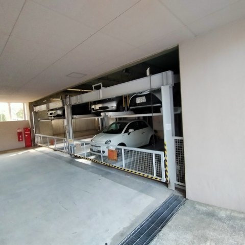 ファミール関目高殿の駐車場|駐車場です。
