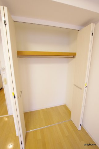 プラウドフラット新大阪　仲介手数料無料の収納