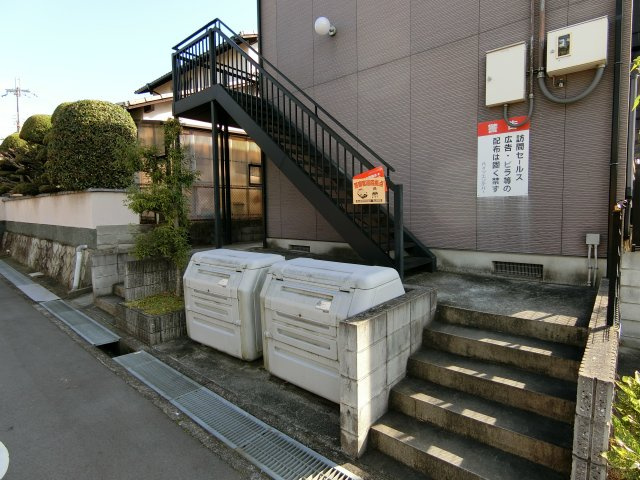 ハイツエンデバーⅡのエントランス