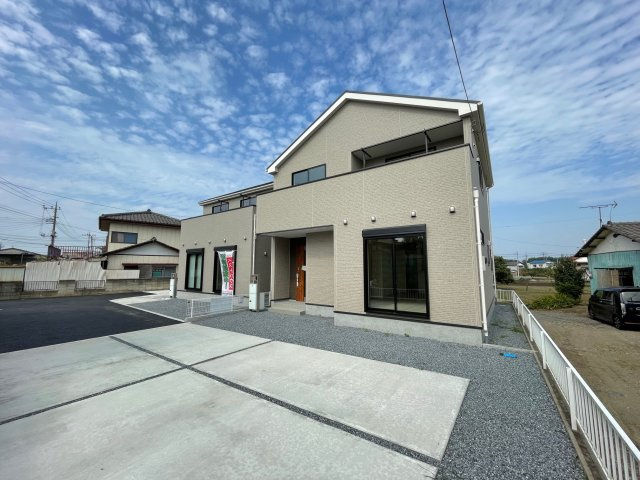 藤岡市藤岡21-1期（全2棟）1号棟の前面道路含む現地写真|前面道路含む現地写真です