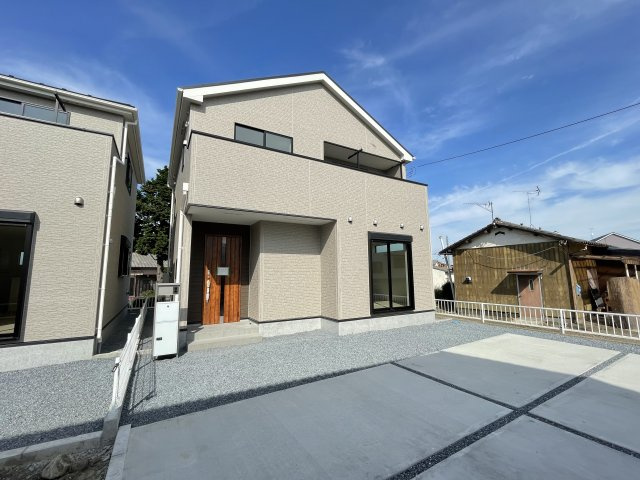 藤岡市藤岡21-1期（全2棟）2号棟の外観|外はこのようになっています