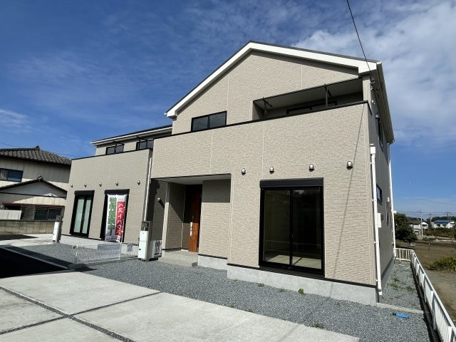 藤岡市藤岡21-1期（全2棟）2号棟の外観|外観もきれいです