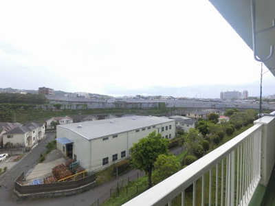 【展望】 | 洋光台南第２団地６－２１号棟 | ４階部分からの眺望です。