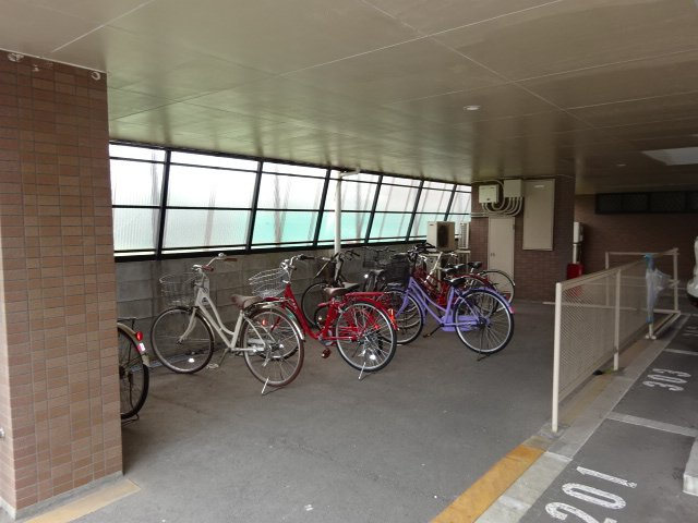 オアシス六番館のその他共用部分|自転車置き場