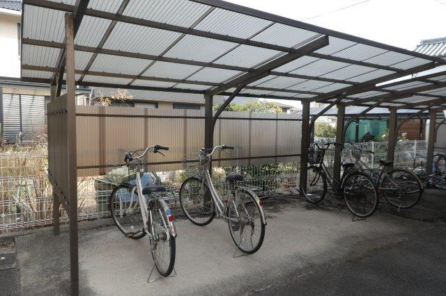 倉敷市大島のアパートのその他共用部分|自転車置き場
