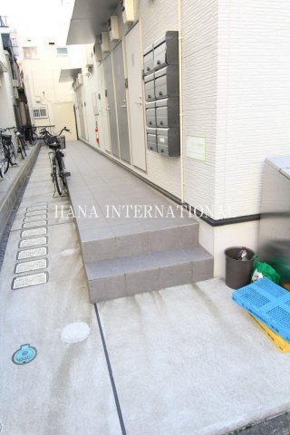 【エントランス】 | クレール保木間
