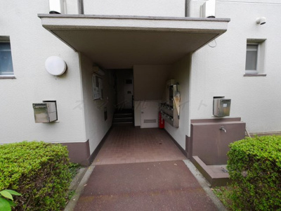 【エントランス】 | 前田ハイツ
