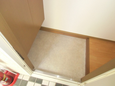 【玄関】 | リスペクトＢ棟 | 下駄箱もしっかり完備した玄関