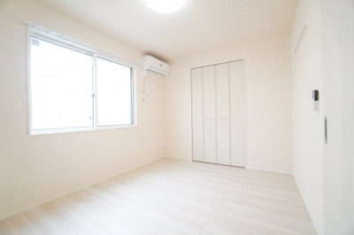 【寝室】 | リビングタウン春日