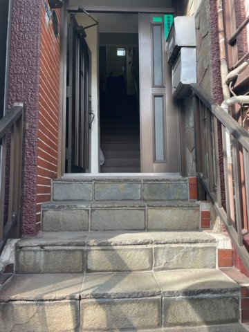 暁星ビル（ギョウセイビル）のエントランス