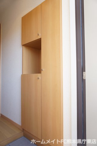 グレース山ノ神 の玄関