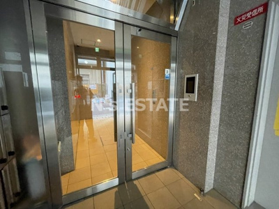 【エントランス】 | KHKコート板宿