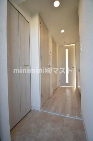 サムティ福島Rufleの玄関