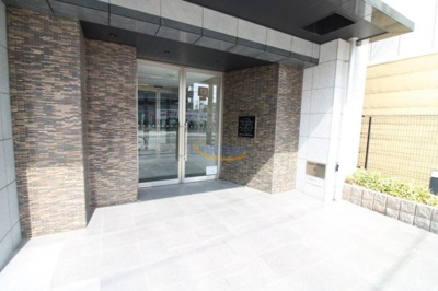 【エントランス】 | プレミアムコート大正フロント