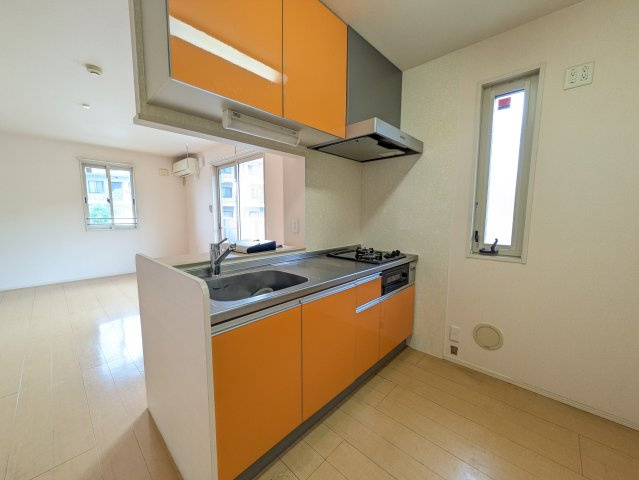 ペルーシェ B棟のキッチン